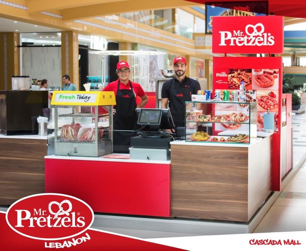 A Mr. Pretzels retail kiosk
